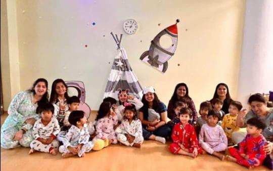 Da Vinci Montessori, PreSchool And  Daycare preschool building in Marine Drive, Mumbai