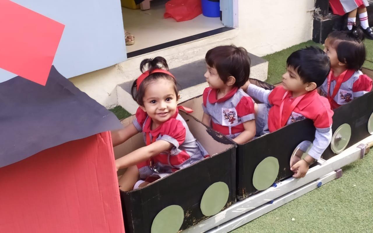 Sunderji Nursery School preschool building in Guru Nanak Nagar, Pune